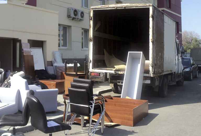 Заказ авто для перевозки мебели : Попутный груз из Челябинска в Омск