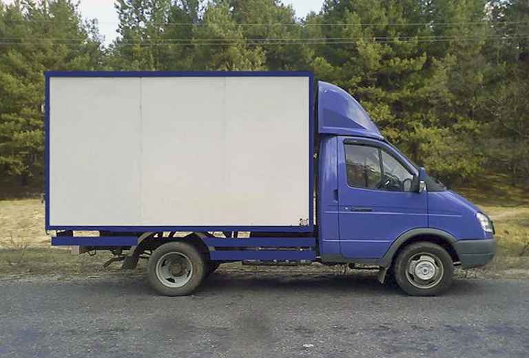 Заказ грузового такси для перевозки 3 офисных стола из Санкт-Петербург в Санкт-Петербург